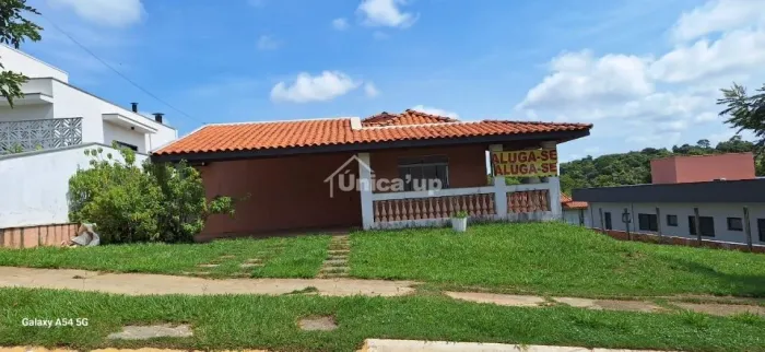 Casa em Condomínio Térrea para Locação no bairro Portal dos Lagos, 3 dorm, 3 suíte, 2 vaga