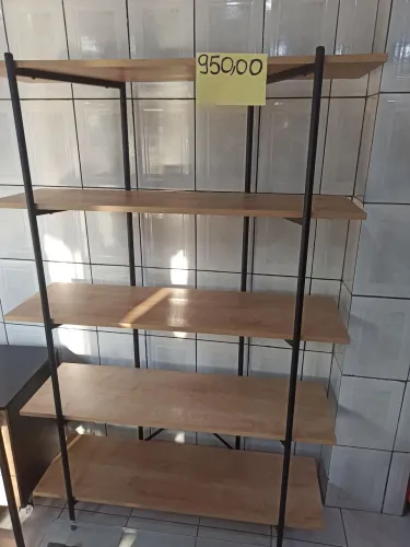 Estante industrial livros