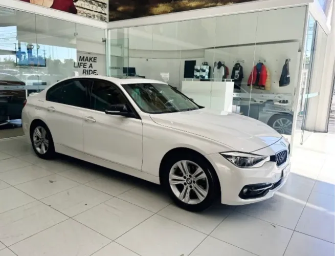 BMW 320I A Modern/sport TB 2.0/a.flex 16V 4P 2017