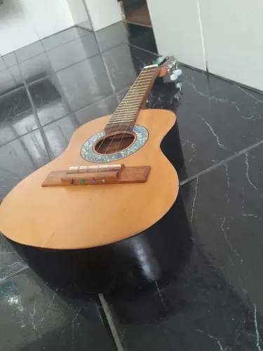 Cavaco em jacarandá de luthier ,ótimo estado,  barato pra sair rápido 