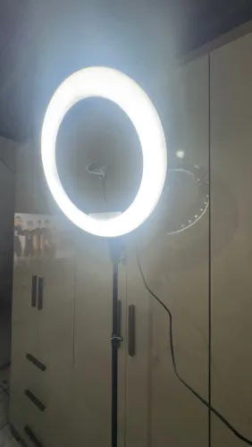 Ring Light 18 polegada Com Suporte P/ 3 Celulares, controle e Trip 2,10 altura