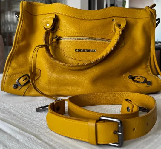 Bolça em couro legítimo constance