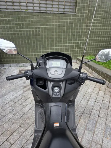 NMAX POUQUISSIMO USO 7.700