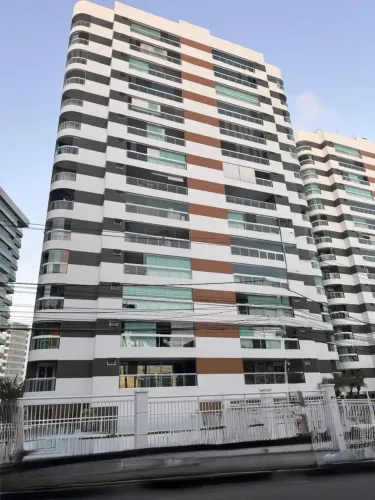 Alphaville 4 quartos sendo 3 suites