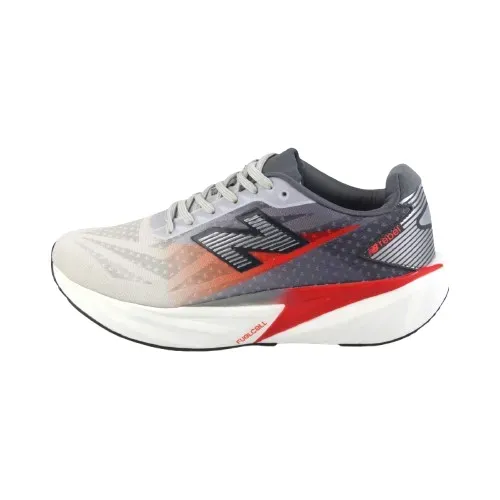 Tênis New Balance Rebel