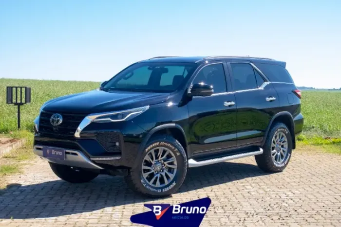 Toyota Hilux SW4 SRX 4X4 2.8 TDI 16V Dies. Aut. 2022