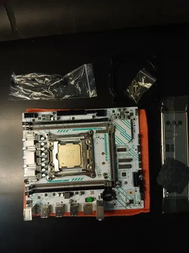 Placa-Mãe Soyo X99 + Xeon E5-2680 | Nova, Nunca Usada