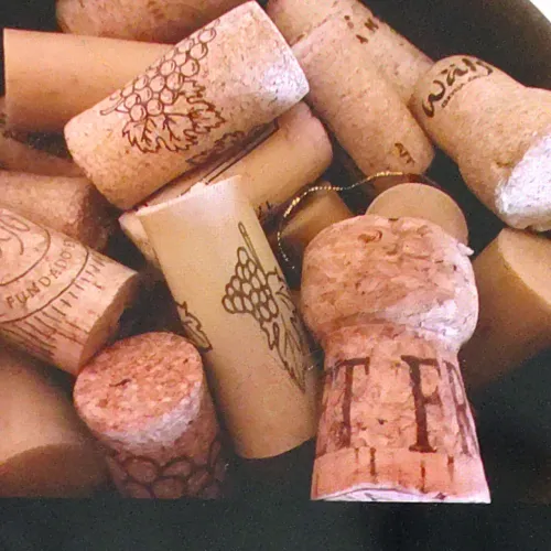 Rolhas usadas vinho e champagne
