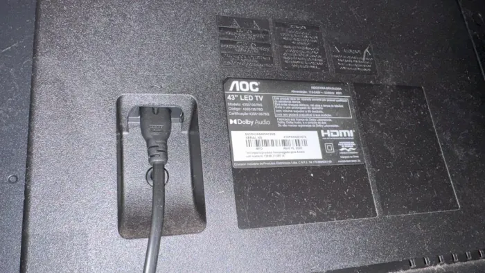 TV NO PRECINHO NÃO ACEITO TROCAR, TV 0 PROBLEMA MOTIVO DA VENDA POIS ESTOU DE MUDANÇA 