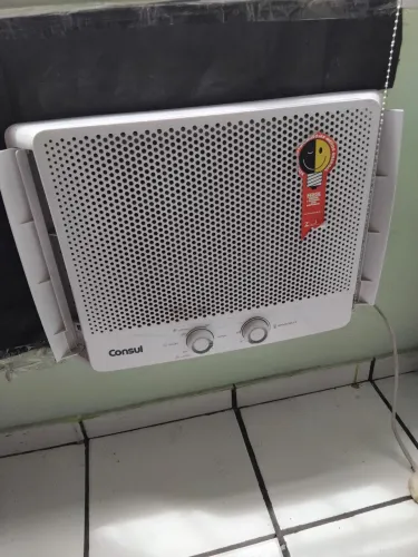 ARCONDICIONADO DE CAIXA SEMINOVO