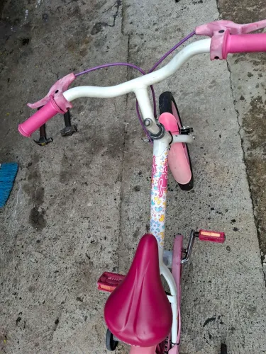 Bicicleta aro 16 de menina 