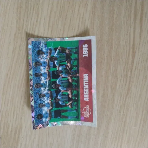 Figurinha da copa 2026 brasil 2002 e figurinha da Argentina 1986