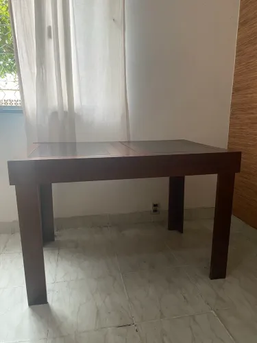 Mesa retrátil 