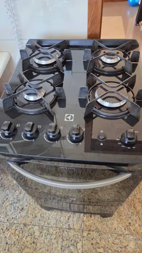 Fogão Electrolux 4 bocas vidro temperado - funcionando perfeitamente