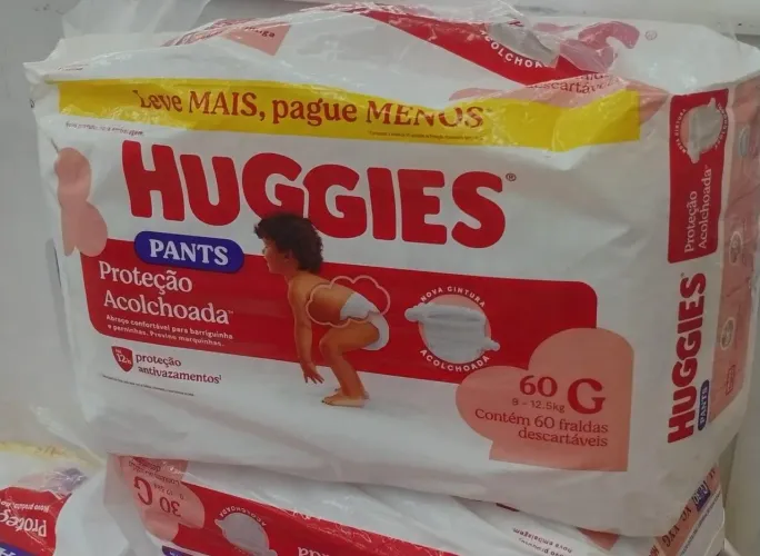 Fralda descartável huggies 