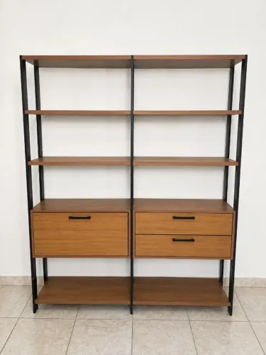 Estante para quarto