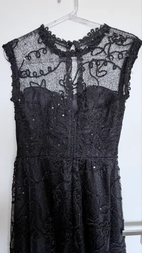 Vestido renda curto