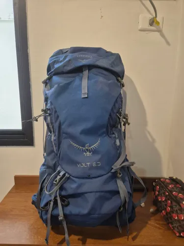 Mochila Cargueira trekking Osprey Volt 60