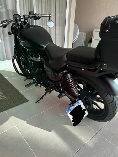 Royal Enfield Meteor 350 Stellar Black