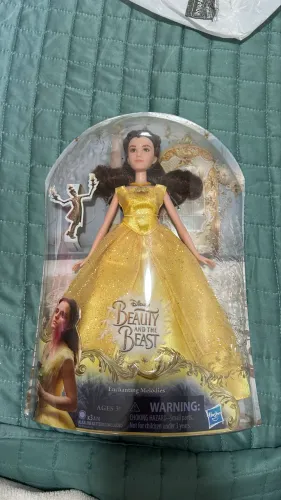 Boneca de coleção- Bela e a Fera