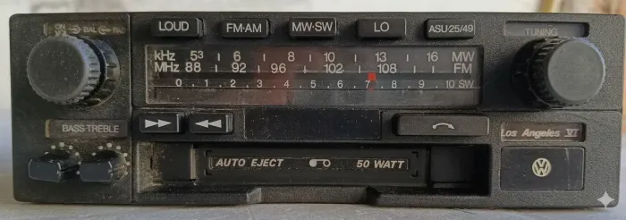 Rádio original Volkswagen modelo los Angeles VI (com potência de 50 watts )
