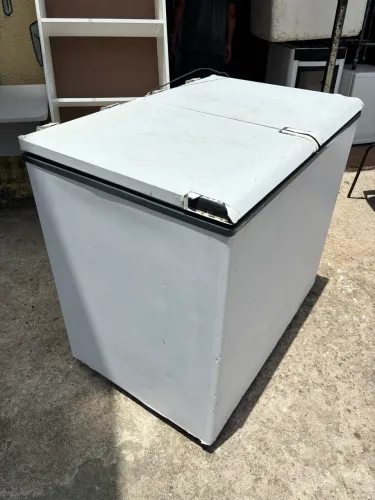 Freezer esmaltec horizontal duas portas