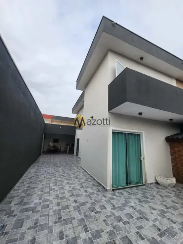 Sobrado com 3 quartos, Jardim Lindomar, Itanhaém - R$ 580 mil, Cod: 1167