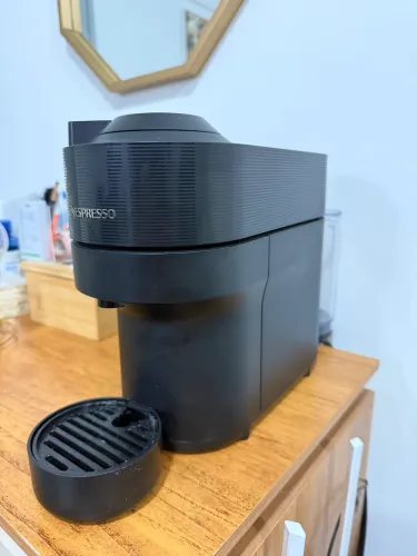 CAFETEIRA NESPRESSO VERTUO POP PRETA