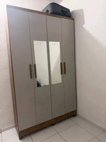 Vendo Guarda-roupa