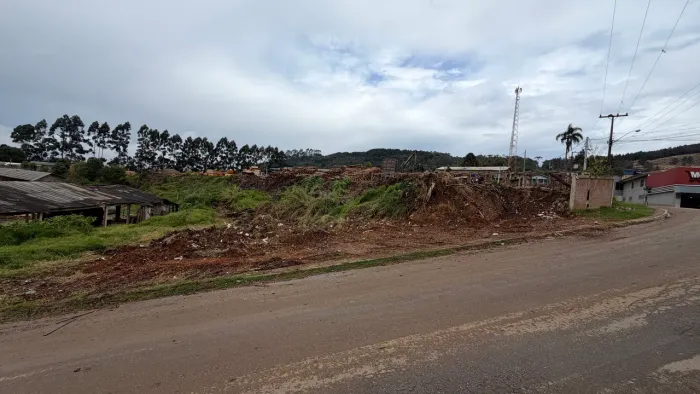 TERRENOS PARA CONSTRUÇÃO | A PARTIR DE 180 M² | POSSIBILIDADE DE 360 OU 540 M²