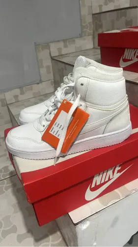 Tênis Nike Ebernon Mid 
