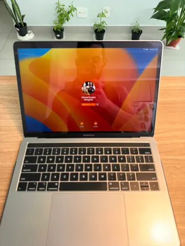 MacBook Pro 13? 2020 i7 16GB RAM SSD 256GB Touch Bar - Excelente Estado