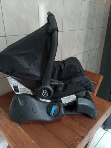 Bebê conforto galzerano com base 
