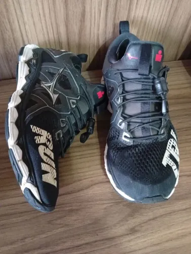 Tênis Mizuno Sky 39