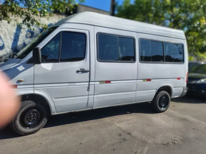 Vende-se ou troca Mercedes Benz Sprinter 313 CDI passageiro 16 lugares