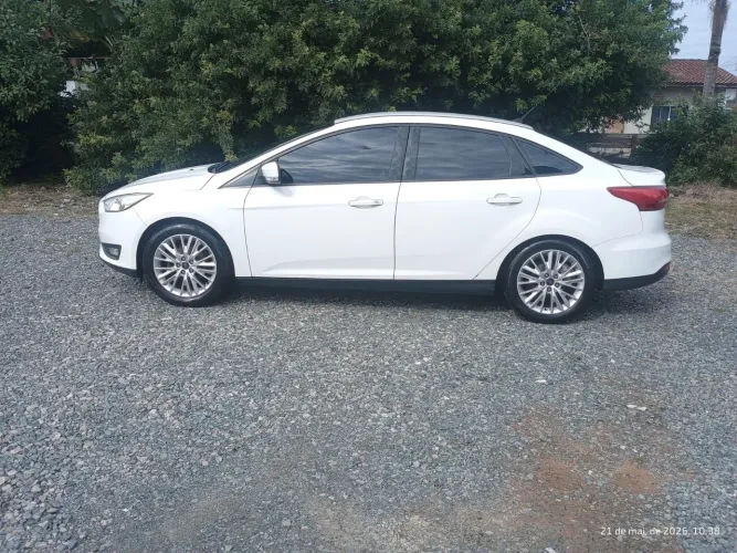 Ford Focus Fastback Se/se Plus 2.0 Flex Aut. 2017