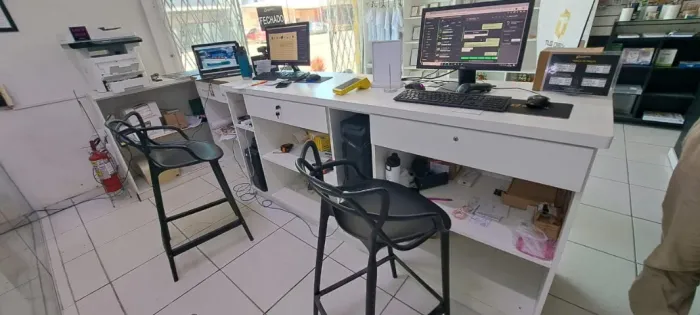 BALCÃO DE ATENDIMENTO COM GAVETA CAIXA