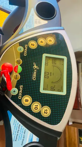 Esteira Ergométrica TREO Fitness LCD Displey 12 programas