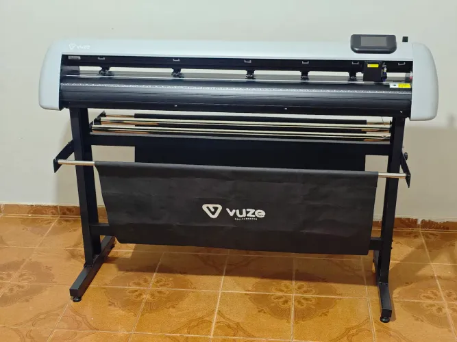 Plotter De Recorte Jinka Gc1351 Abj Com Câmera VUZE
