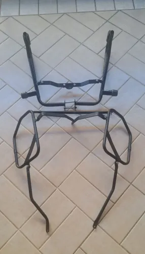 Protetor de carenagem e afastador de alforges Bros160
