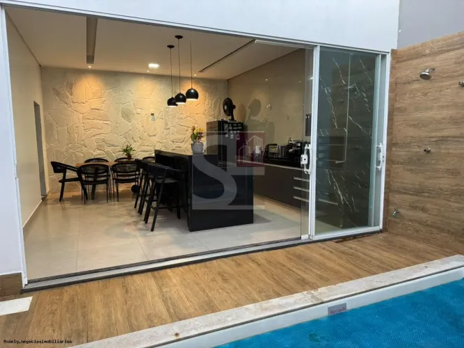 Casa para Venda em Uberlândia, Jardim Botânico, 3 dormitórios, 1 suíte, 3 banheiros, 3 vag