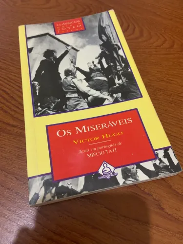 Livro os miseráveis 