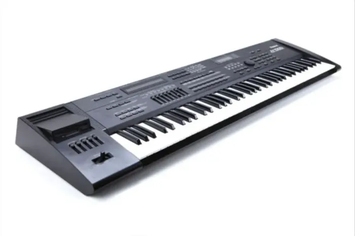 TECLADO ROLAND JV 1000 RARIDADE!!!!