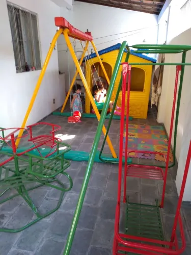 1 balanço gôndola / 1 balanço duplo / 1 carrossel ( profissionais ) apenas 2000 tudo