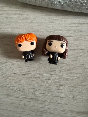 KINDER JOY HARRY POTTER - 1 HERMIONE e 1 RON WEASLEY