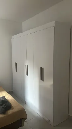 GUARDA-ROUPA
