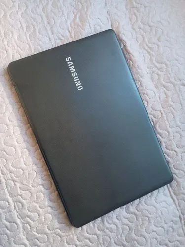 Samsung da linha 300E, modelo NP300E5K