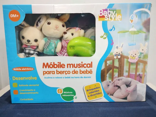 Mobile musical para berço de bebê 