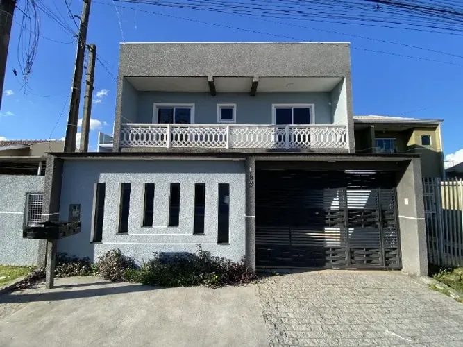 Triplex 4 quartos | 1 Suíte | bairro Sítio Cercado | Frente rua