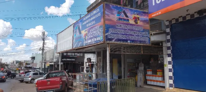 Vendo/troco ponto com Loja de Materiais Elétricos, Hidráulicos e Ferramentas. 